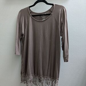 Women's Green Fringe Hem Top